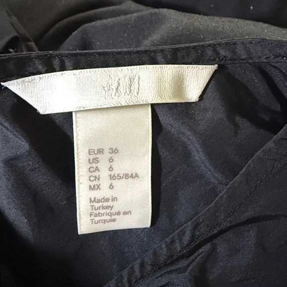 H&M Black Ruched V-Neck Blouse - Picture 5 of 5